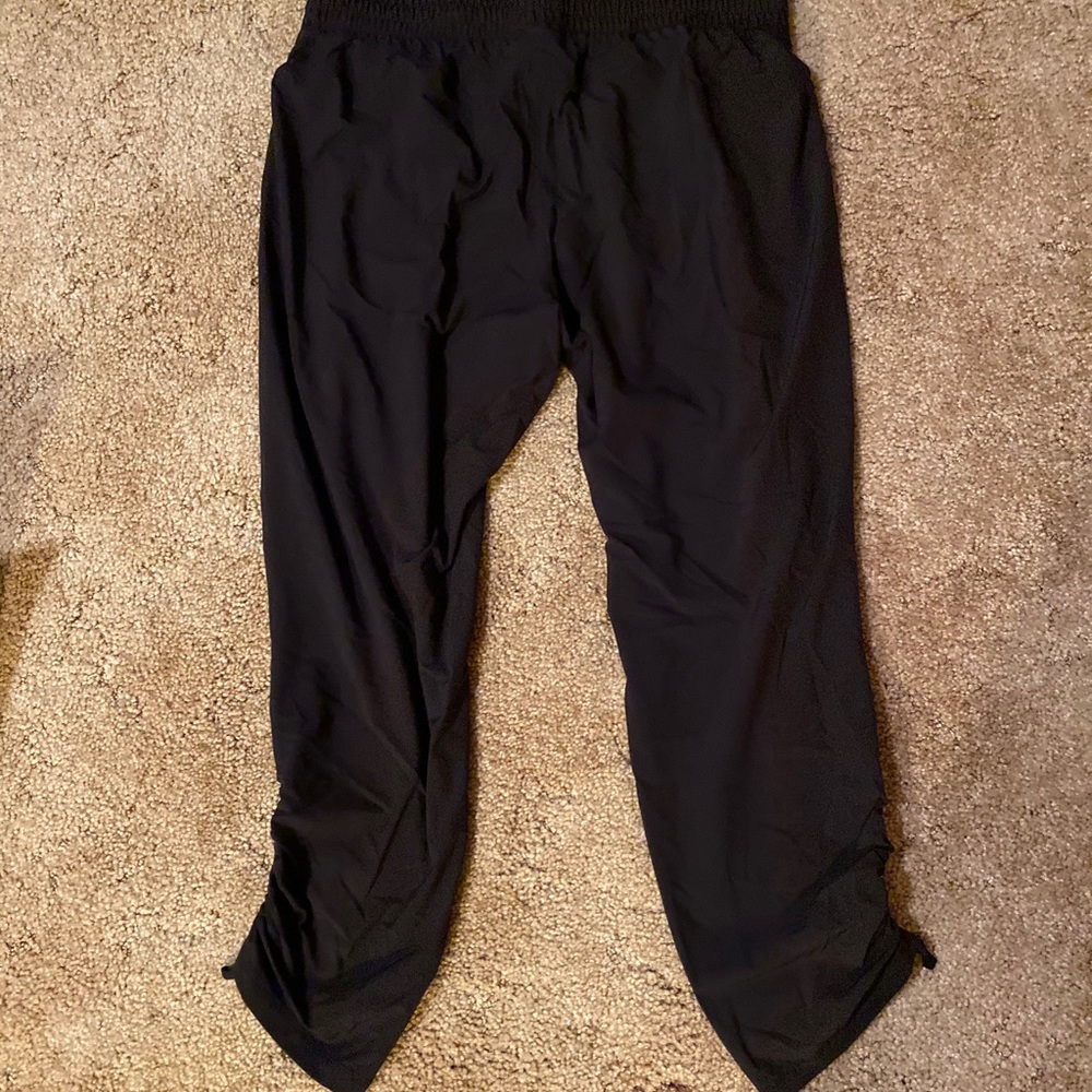 Calia by Carrie Underwood Ruched crop pants
